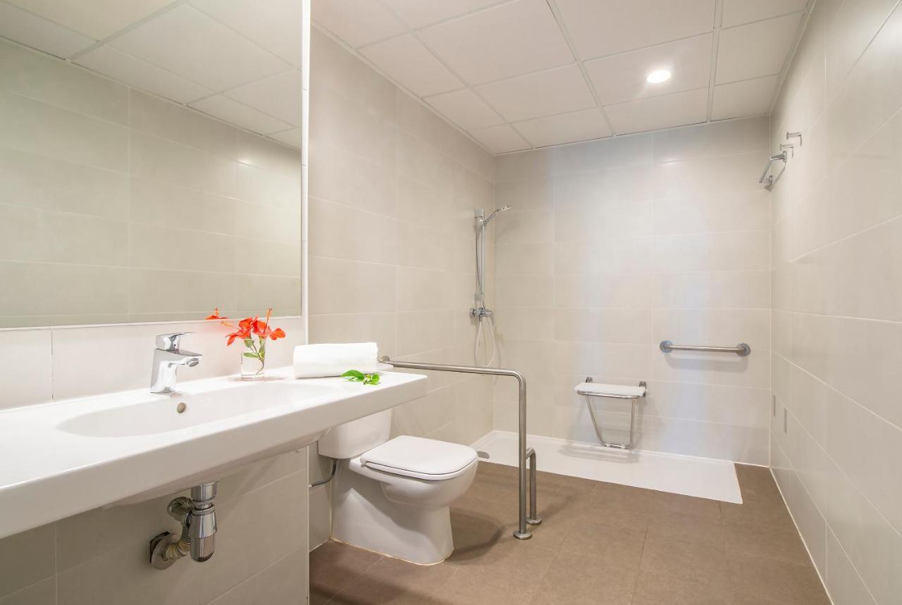 Triple Room,1443855163:JPEG