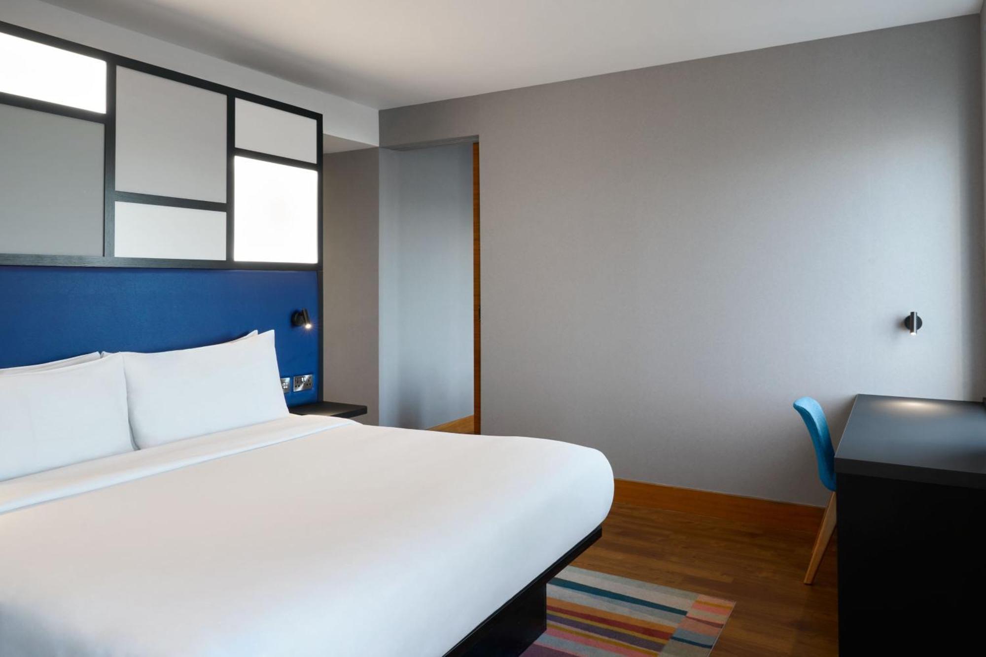 Urban Room, Guest room, 1 King, High Floor,1270988071:JPEG