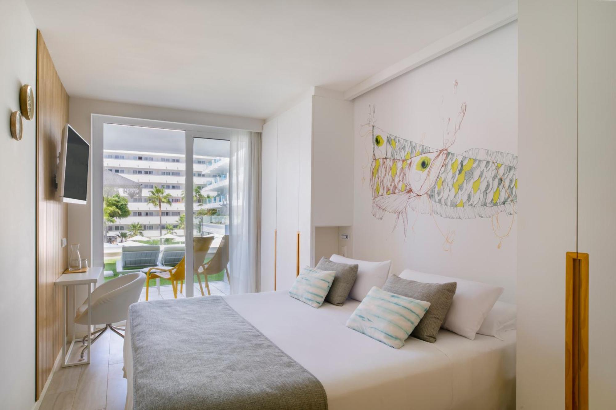 Double Pool View Premium Terrace