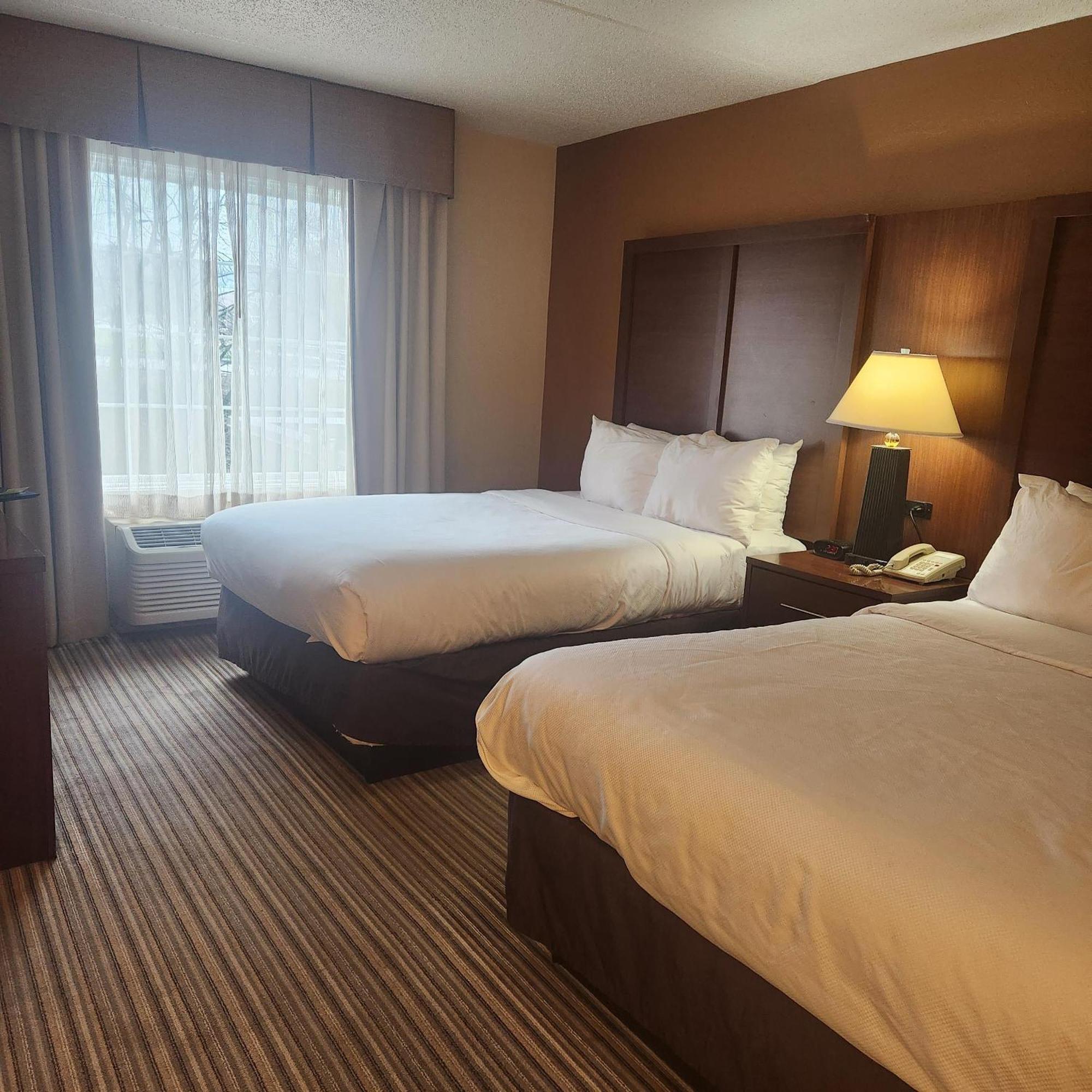 Family Room One Queen Bed Two Double Beds Non-Smoking,1742713098:JPEG